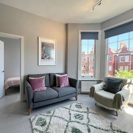 2 Bedroom Apartment In South Hampstead London Exterior photo
